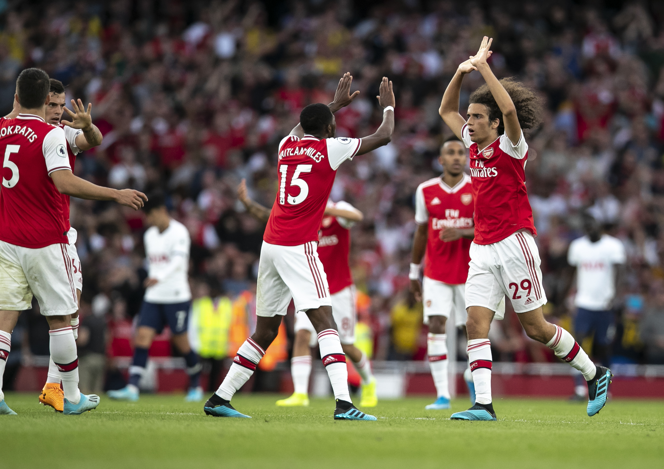 官方：除了被停赛一场之外，阿莱格里还被罚款1万欧元