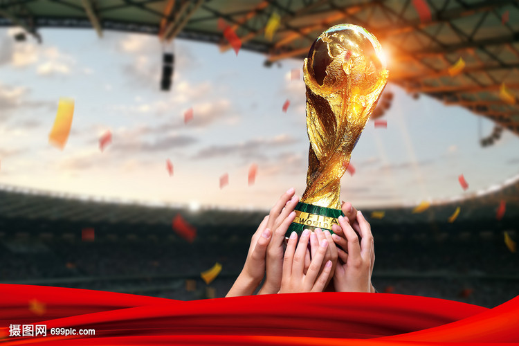 詹姆斯谈比赛活力：有时能匹配，有时不能，关键在于每场比赛的提升（詹姆斯：能量起伏难免，关键是每场都更进一步）